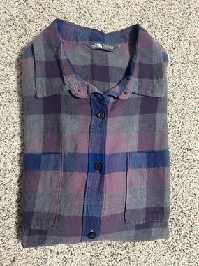 The North Face Women’s Button Down Flannel Shirt Sz XL EUC